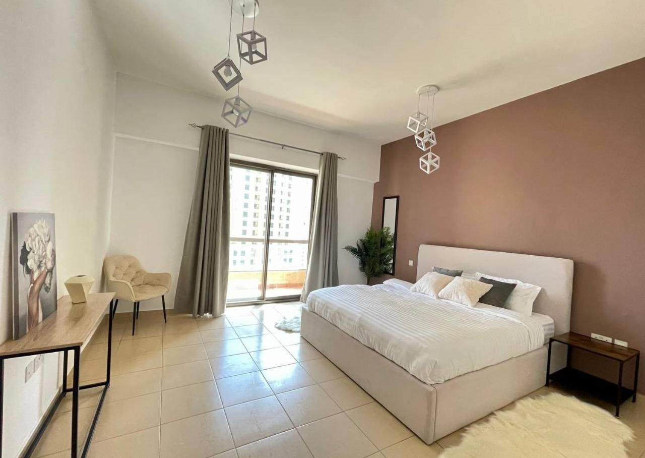 Luxury Jbr Apartments , Beach , Pool , Parking Dubai Exterior photo